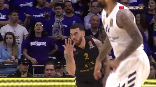 Inizio da urlo di Mike James: 17 punti nel primo quarto col Real Madrid Inizio da urlo di Mike James: 17 punti nel primo quarto col Real Madrid
