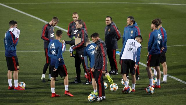 Luis Enrique impone intensidad preparando el partido ante Malta Luis Enrique impone intensidad preparando el partido ante Malta