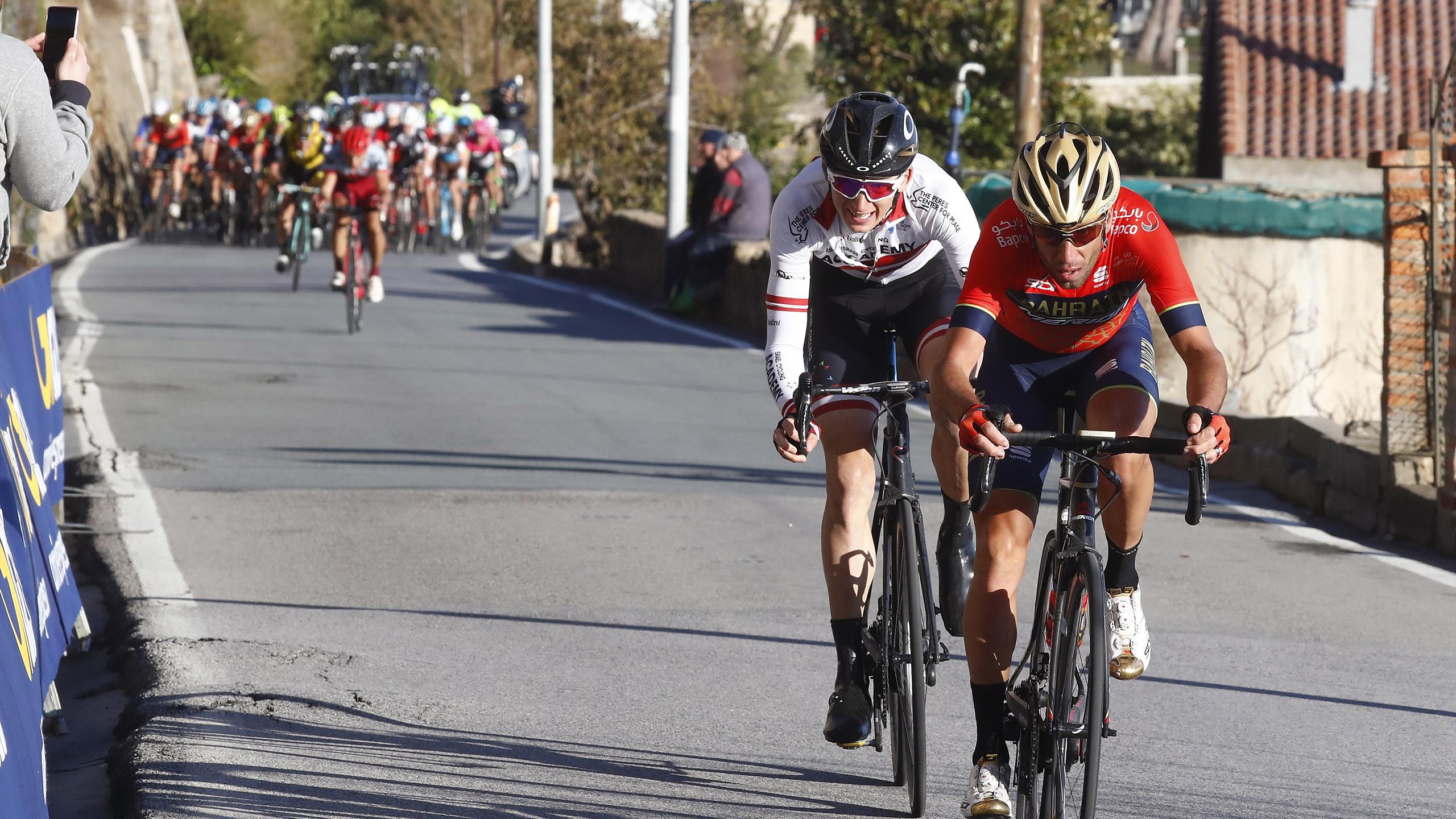 Mailand Sanremo Der altbekannte Wahnsinn zwischen Sprintern und