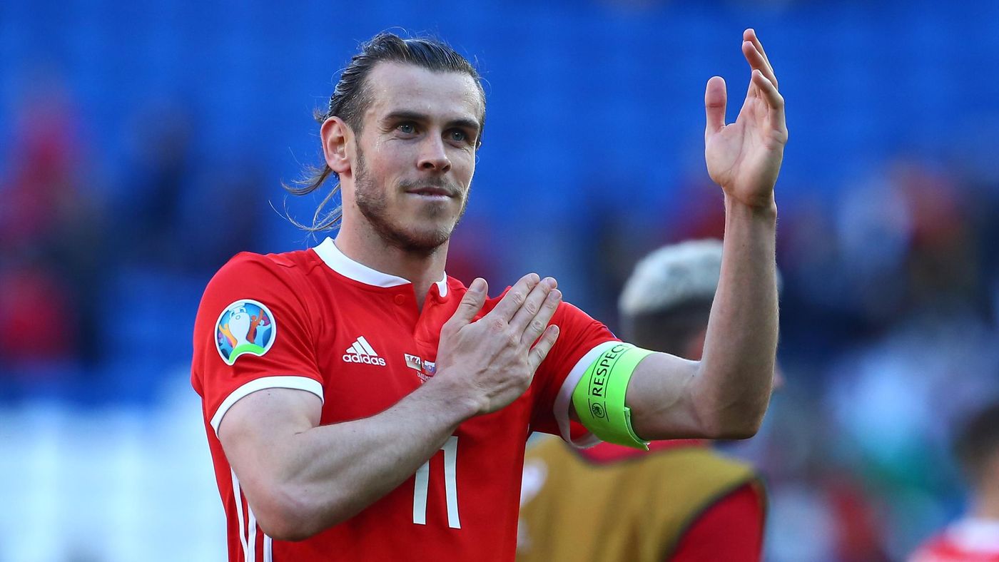 Wales' striker Gareth Bale celebrates on the pitch after the UEFA Euro 2020 Group E qualification football match between Wales and Slovakia at Cardiff City Stadium in Cardiff on March 24, 2019. - Wales won the game 1-0.