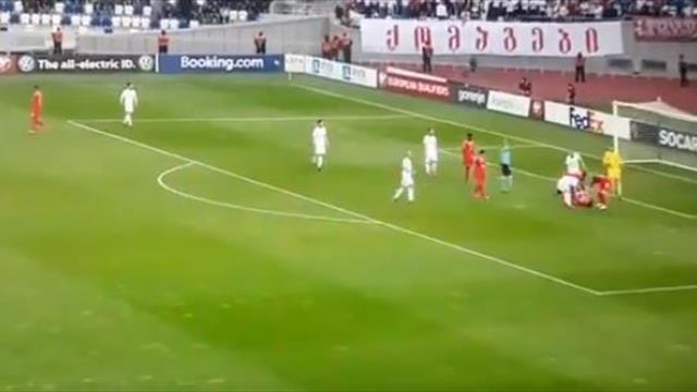 Джано оказал первую помощь игроку сборной Швейцарии: достал запавший язык и спас футболисту жизнь