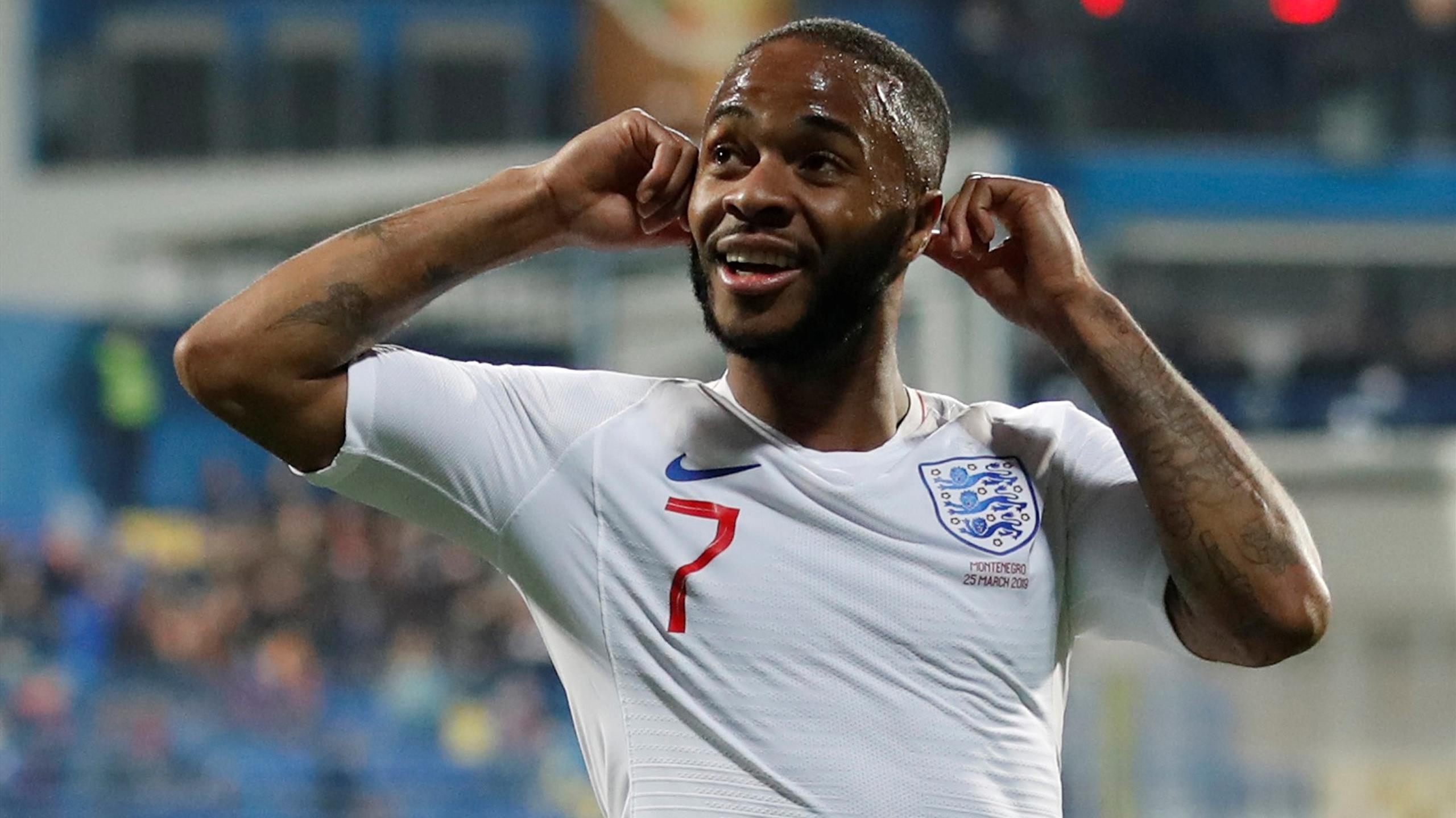 Raheem Sterling Walk / Raheem Sterling's racism combat plan: Win the game  - Arsenal, chelsea 