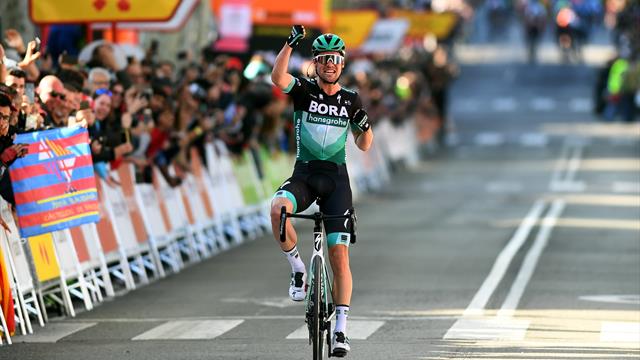 Schachmann en sniper, López en contrôle