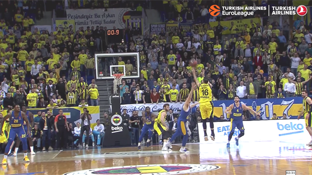 Top 10: le migliori giocate della 30a giornata di Eurolega. Comanda il game winner di Sloukas Top 10: le migliori giocate della 30a giornata di Eurolega. Comanda il game winner di Sloukas