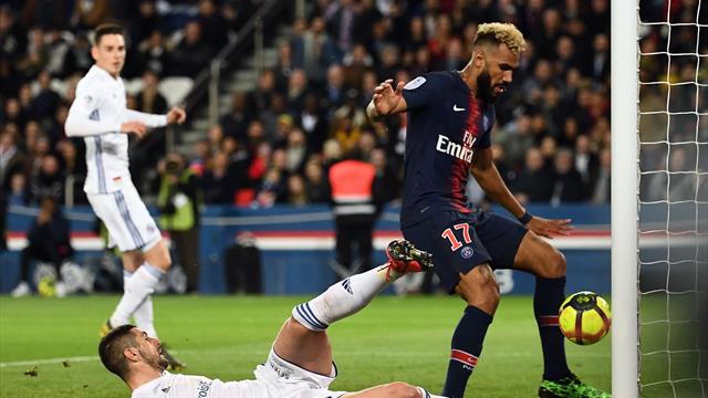 Mit Video | Choupo-Moting verhindert Tor - so lacht das Netz