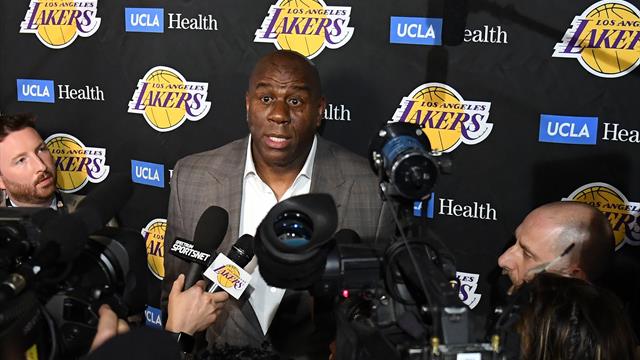 Magic explique son départ des Lakers par "une trahison" de son manager général