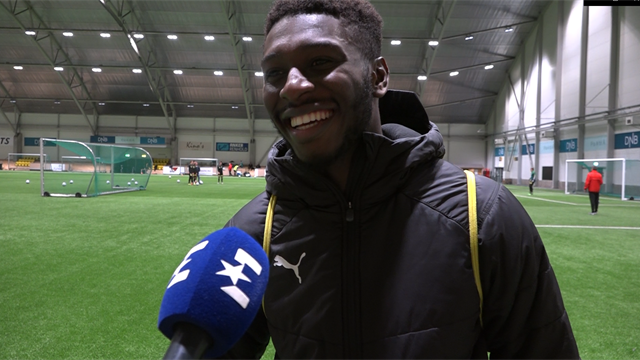 Sprudlende Sinyan endelig tilbake etter to tunge år: – To år ekstra fotballglede Sprudlende Sinyan endelig tilbake etter to tunge år: – To år ekstra fotballglede