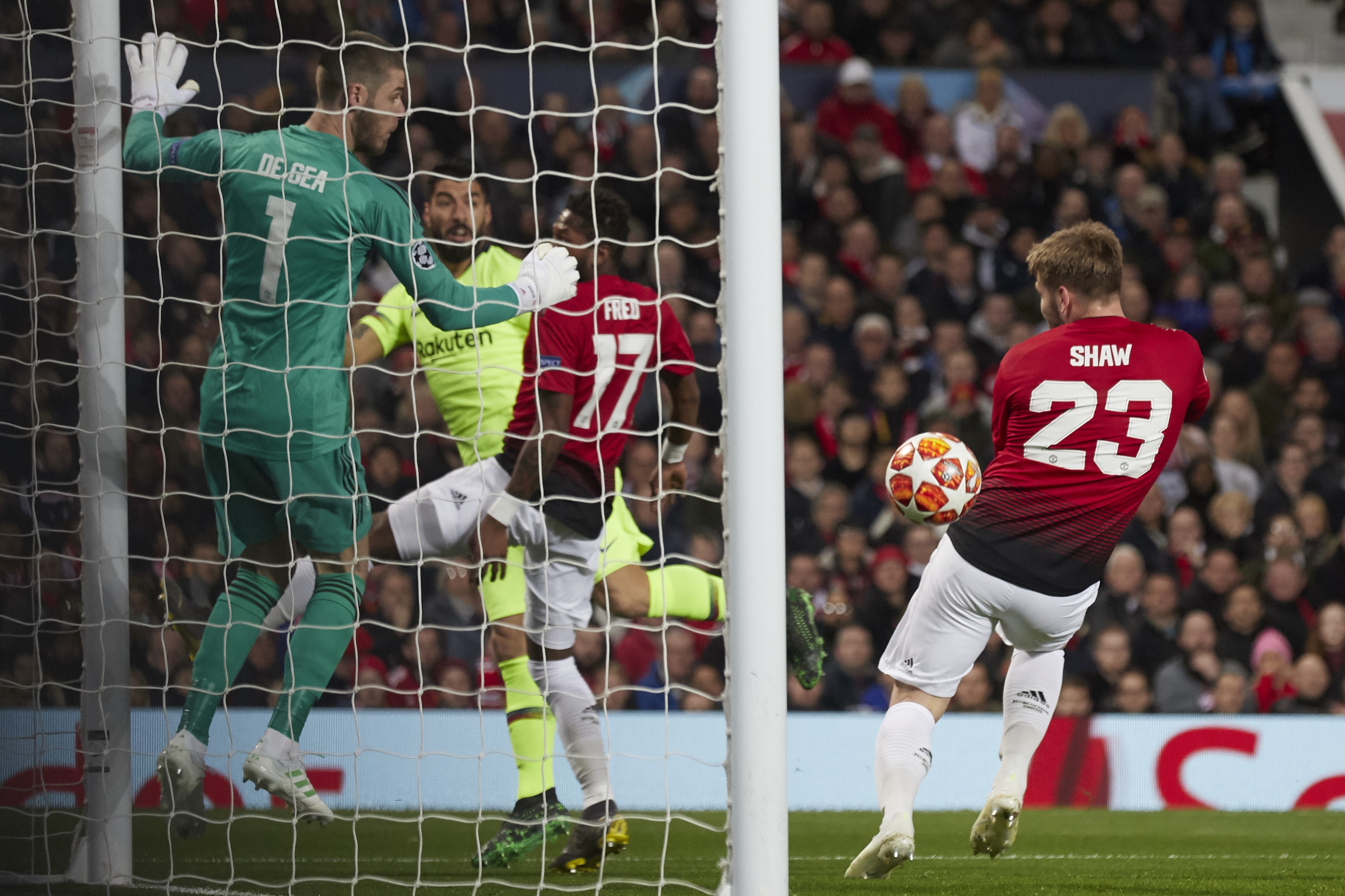 Luke Shaw - Manchester United vs. FC Barcelona