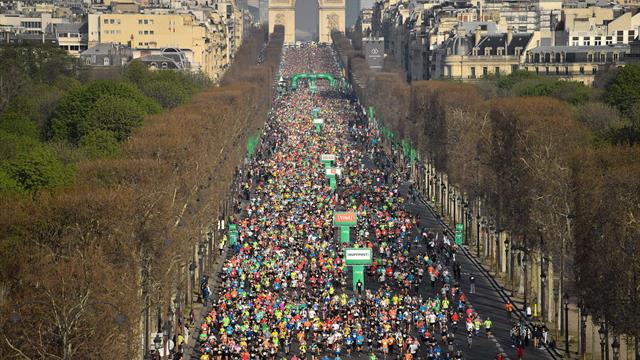 Começar o domingo a “correr” a Maratona de Paris no Eurosport