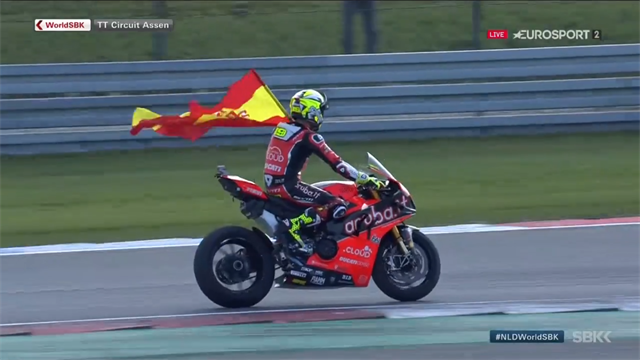 Superbikes | Bautista wint eerste race in Assen Superbikes | Bautista wint eerste race in Assen