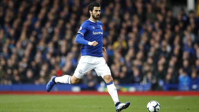 Everton midfielder Gomes hit with FA violent conduct charge