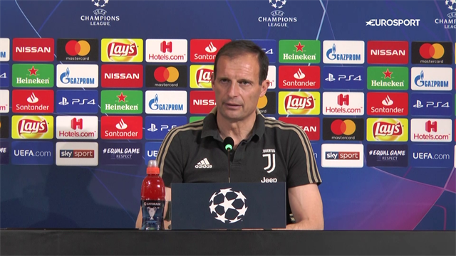 Allegri: "Dybala o Bonucci capitano, niente Mandzukic, Douglas Costa dalla panchina" Allegri: "Dybala o Bonucci capitano, niente Mandzukic, Douglas Costa dalla panchina"