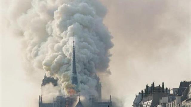 Zidane lamenta el incendio de la catedral de Notre Dame, sus sentidas palabras Zidane lamenta el incendio de la catedral de Notre Dame, sus sentidas palabras