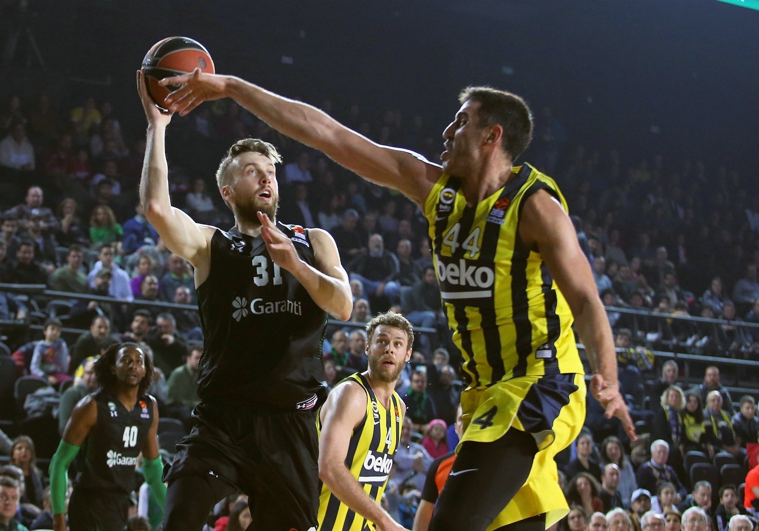 Zanis Peiners (Darüşşafaka Tekfen) vs Fenerbahçe Beko