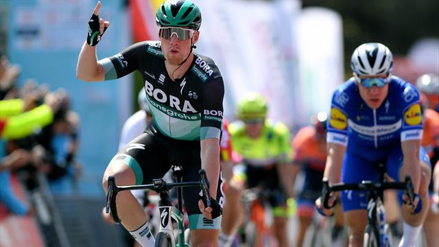 Ronde van Turkije | Bennett sprint naar zege in eerste etappe Ronde van Turkije | Bennett sprint naar zege in eerste etappe