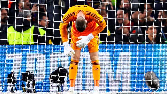 La red se ceba con De Gea tras su grosera cantada ante el Barça