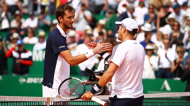 Domination, trou noir et remontada : les temps forts de l'improbable Lajovic-Medvedev Domination, trou noir et remontada : les temps forts de l'improbable Lajovic-Medvedev