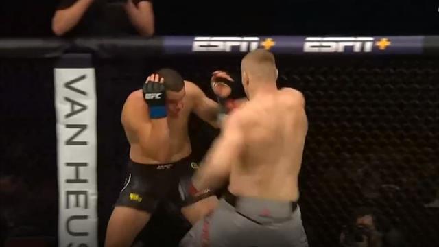 Молот Оверима и еще 4 отборных нокаута с турнира UFC в Санкт-Петербурге