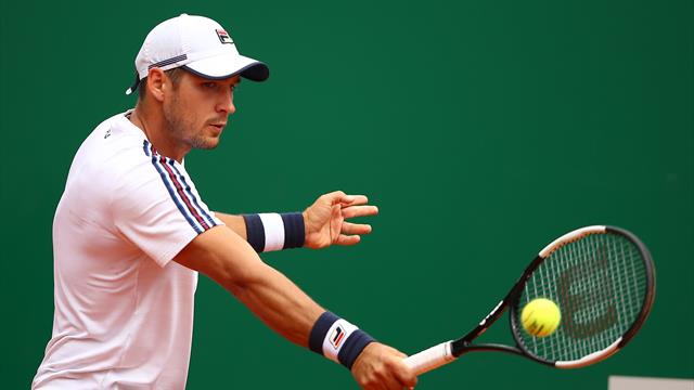 En bout de course et à bout de souffle, Lajovic a tout lâché dans ce passing de revers En bout de course et à bout de souffle, Lajovic a tout lâché dans ce passing de revers