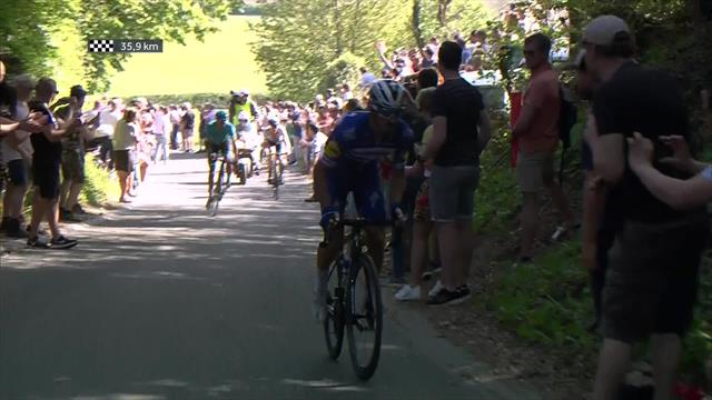 Julian Alaphilippe launches an attack Julian Alaphilippe launches an attack