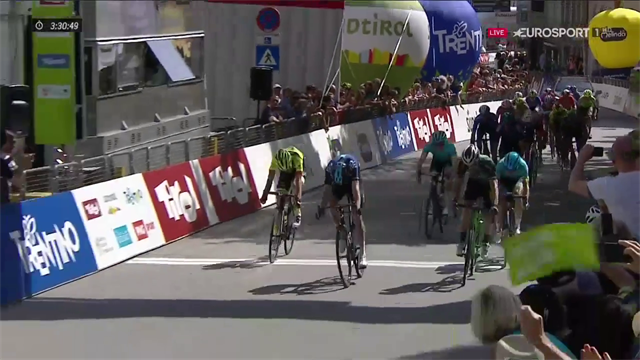 Geoghegan Hart alla prima vittoria in carriera al Tour of the Alps Geoghegan Hart alla prima vittoria in carriera al Tour of the Alps