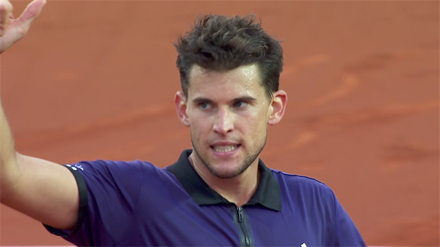 Des échanges de cogneurs et une double-faute pour finir : Thiem a écarté le danger Schwartzman Des échanges de cogneurs et une double-faute pour finir : Thiem a écarté le danger Schwartzman
