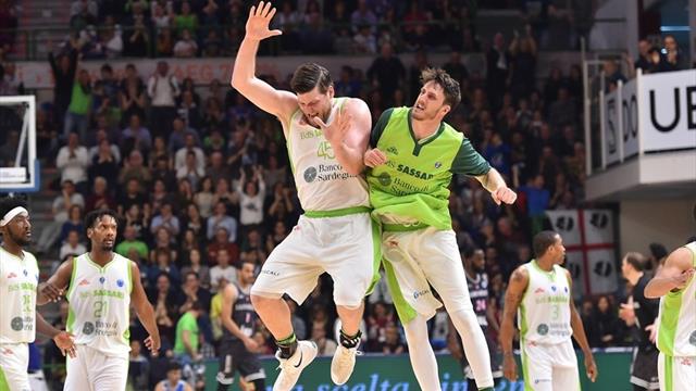 Con Cooley, McGee, Spissu e tanto orgoglio Sassari forza gara-7. A Venezia non basta Watt