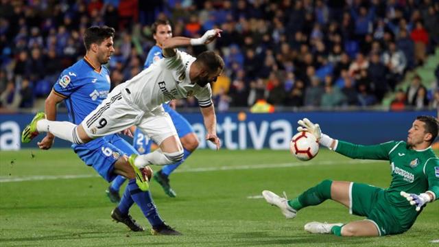 Benzema perdona en la primera parte (0-0)