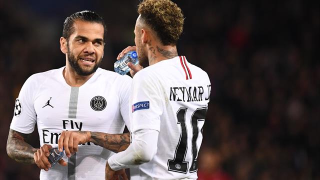 Daniel Alves "prêt à parier la Tour Eiffel" que Neymar va rester au PSG