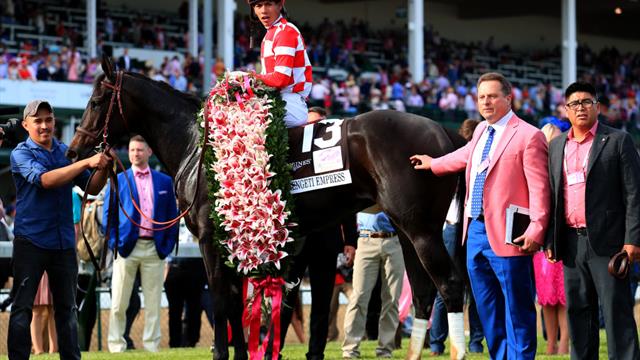 Kentucky Oaks : Une chute d'entrée et un outsider à l'arrivée Kentucky Oaks : Une chute d'entrée et un outsider à l'arrivée