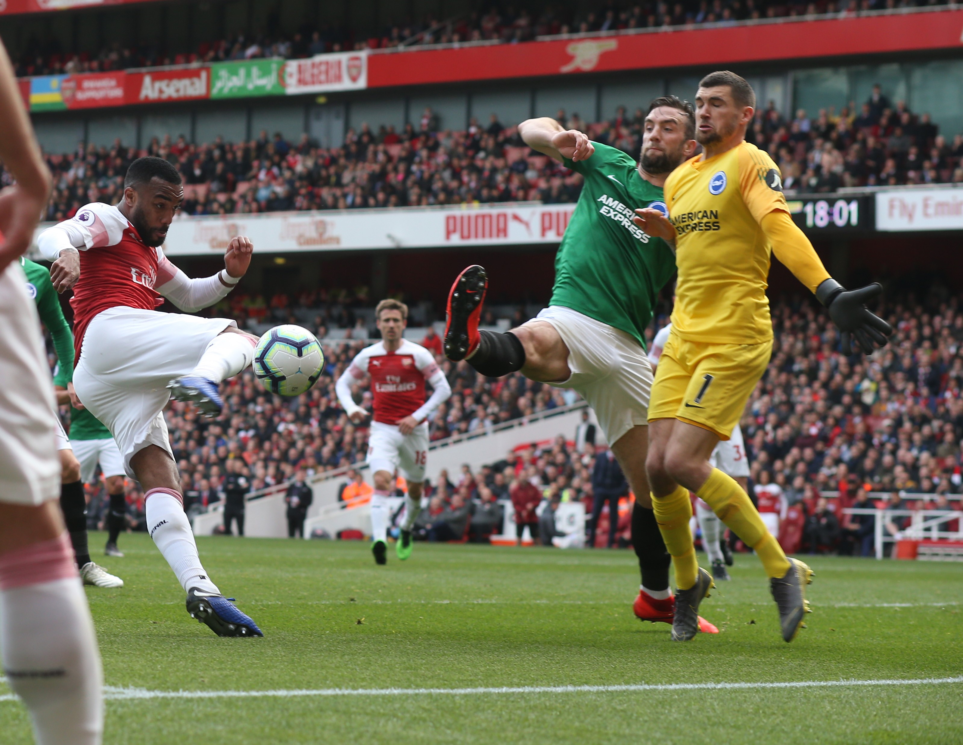 Alexandre Lacazette, Shane Duffy, Matthew Ryan