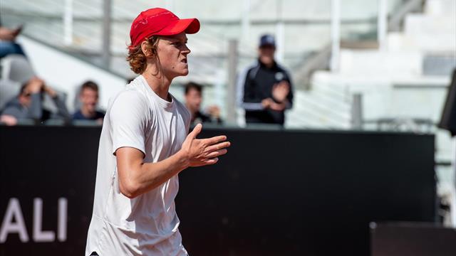 Sinner vince il derby con Musetti e vede più vicina la qualificazione al main-draw