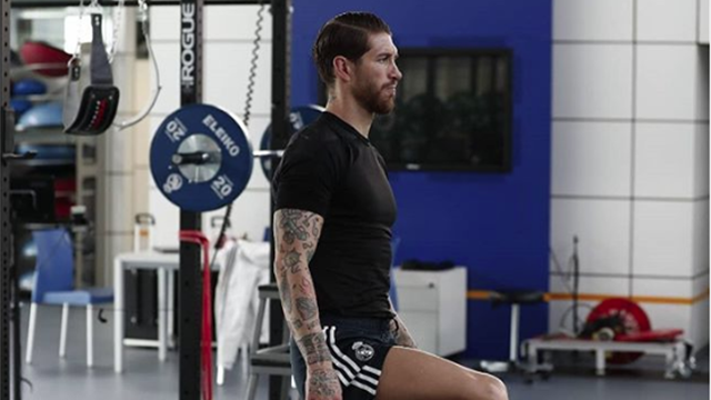 Sergio Ramos recibe las críticas de sus seguidores tras realizar mal un ejercicio en el gimnasio