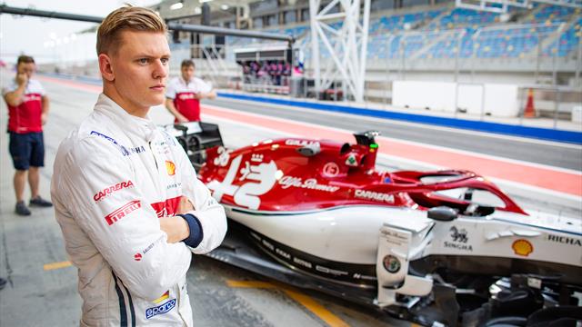 Riesenpech: Schumacher vom Teamkollegen abgeschossen
