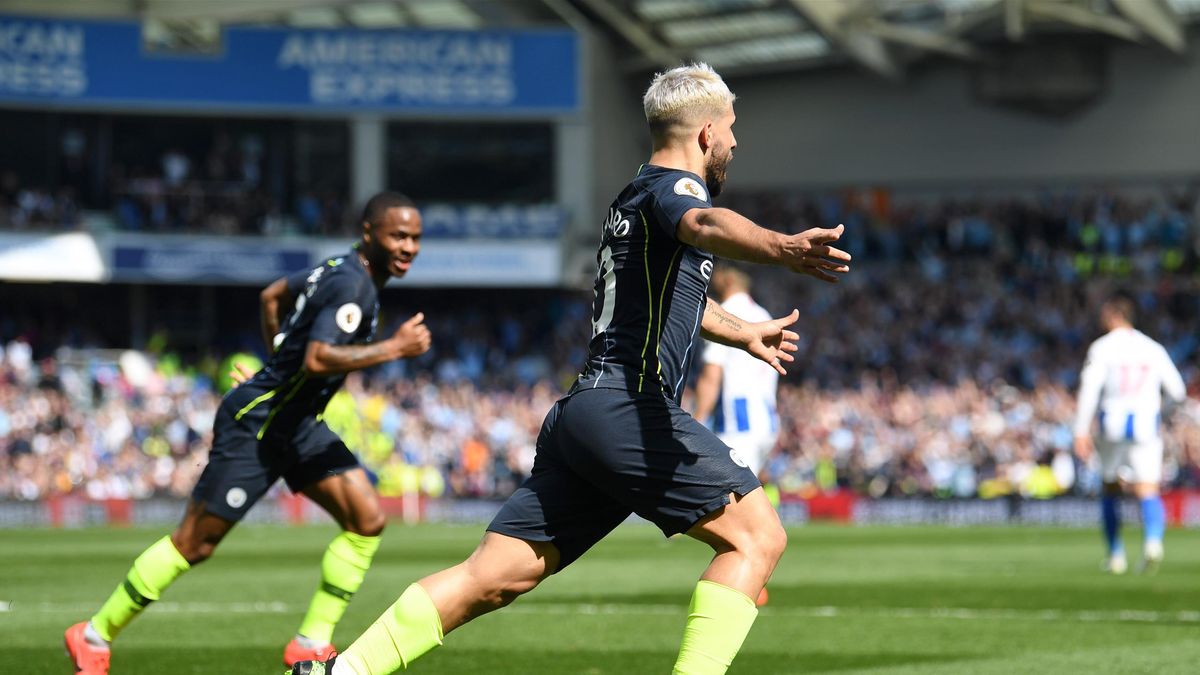 Sergio Aguero of Manchester City celebrates