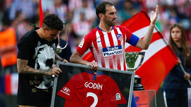 ⚽👏 El emocionante homenaje a Godín de un Wanda entregado