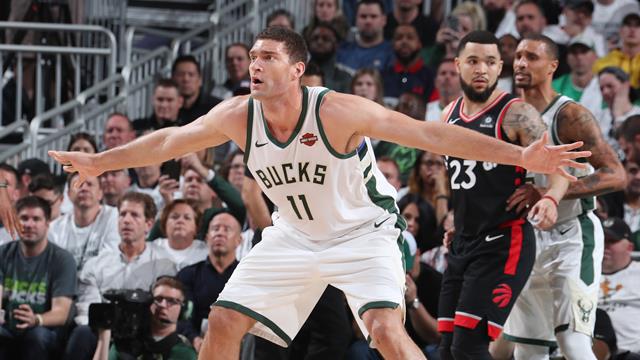 Lopez sauveur de Milwaukee et bourreau de Toronto