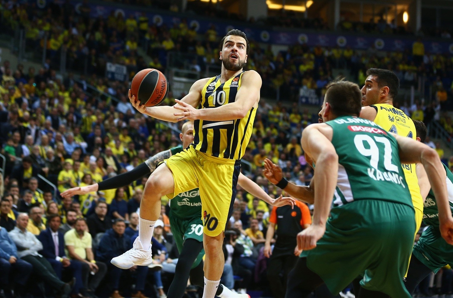 Melih Mahmutoglu (Fenerbahçe Beko) vs Zalgiris Kaunas