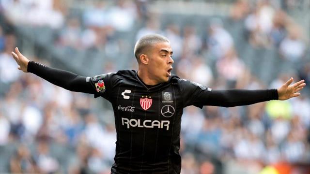 Brian Fernández, el exNecaxa, debuta con gol y se une al protagonismo latino
