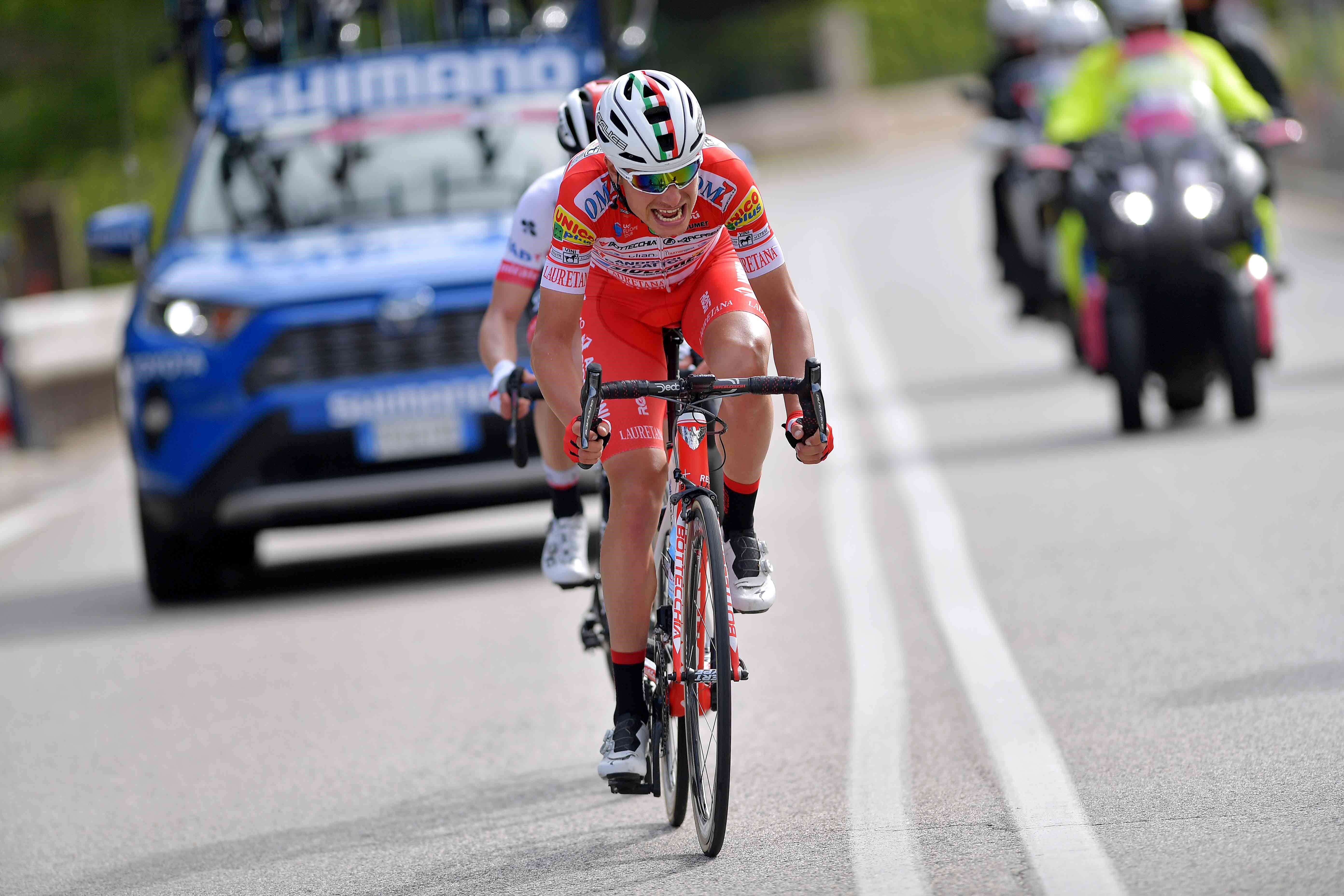 Fausto Masnada, Giro 2019'da 6. etabı kazanıyor.