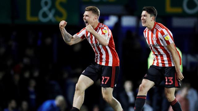 Sunderland shackle Portsmouth to reach League One play-off final