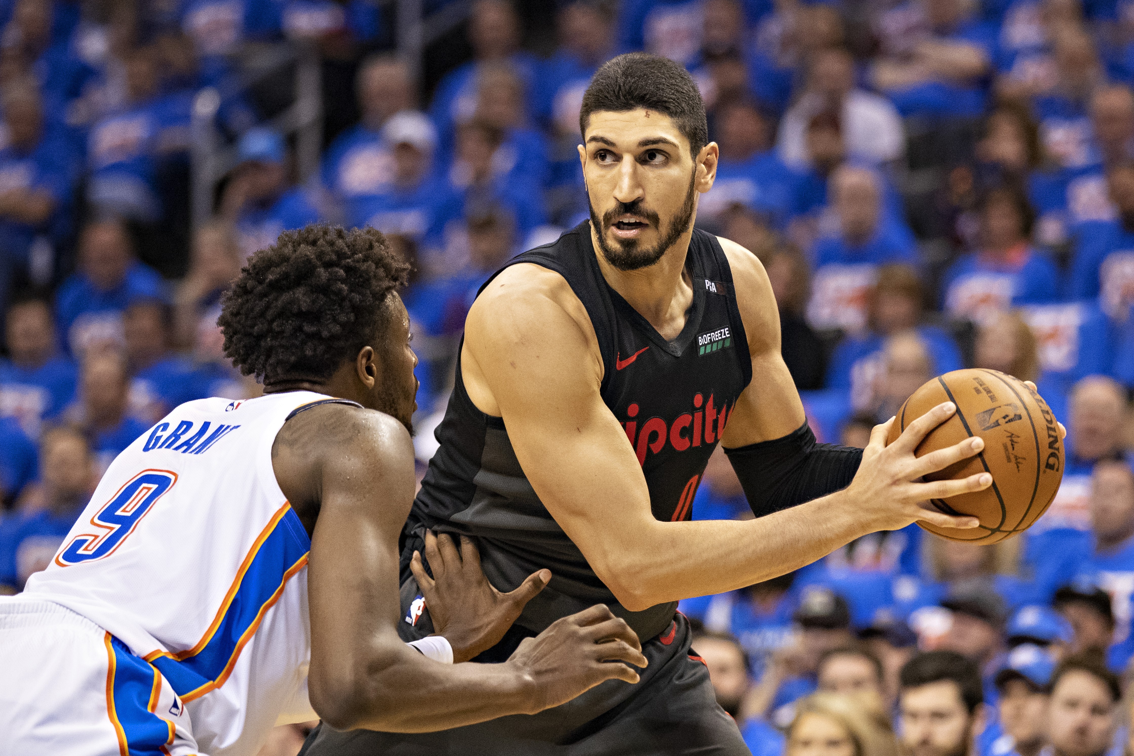 Enes Kanter (Portland) et Jerami Grant (Oklahoma) en NBA le 21 avril 2019