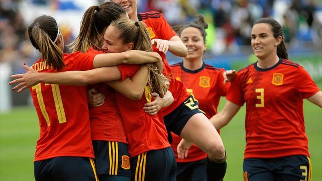 4-0. España vence con solvencia a Camerún