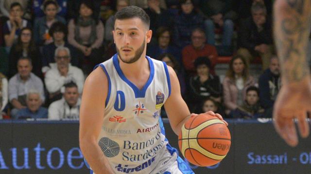 Spissu è incontenibile: le sue 4 triple fanno volare Sassari Spissu è incontenibile: le sue 4 triple fanno volare Sassari