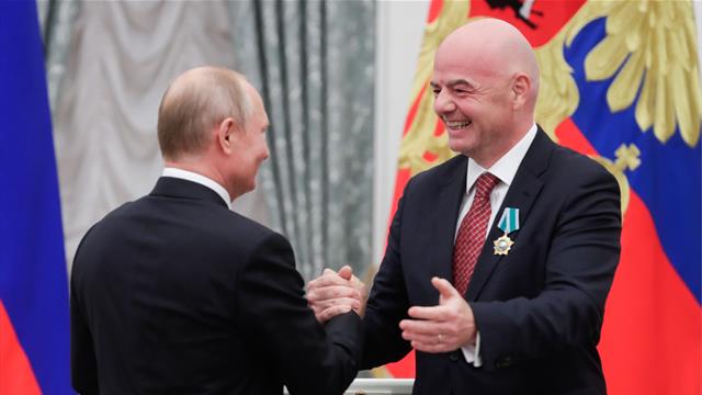 «Слава России!» Инфантино поблагодарил Путина за орден Дружбы