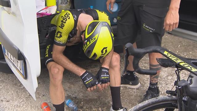 Yates hides under towel after Giro frustration Yates hides under towel after Giro frustration
