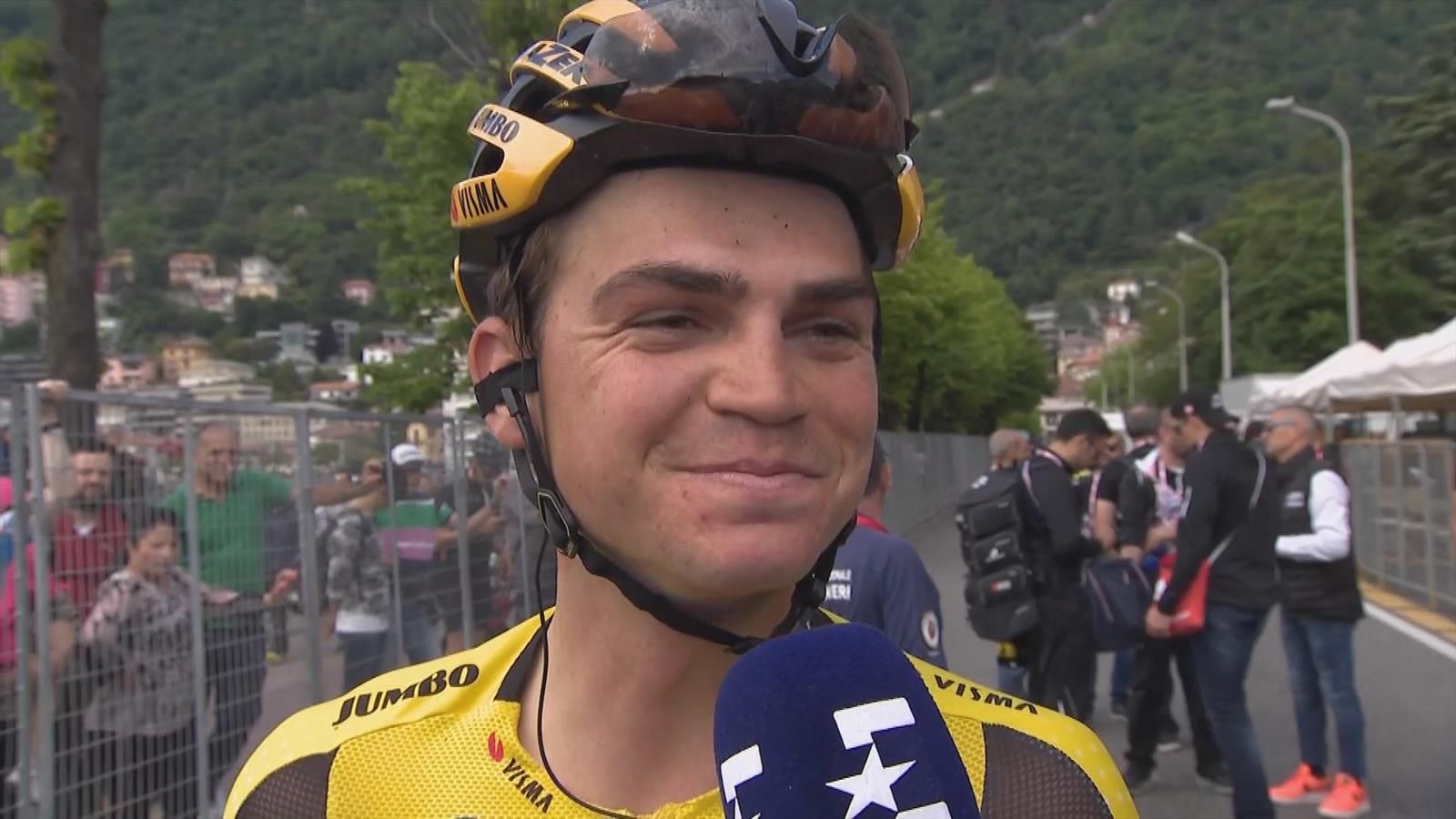 video-sepp-kuss-het-is-fijn-dat-roglic-altijd-zo-rustig-blijft