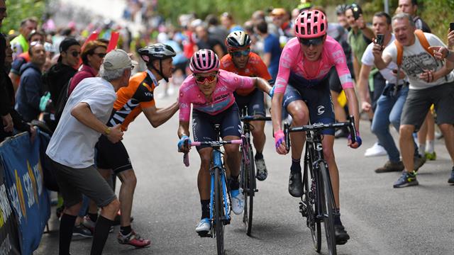 Un final de feu, Roglic à la faute, et c'est Carapaz qui en profite