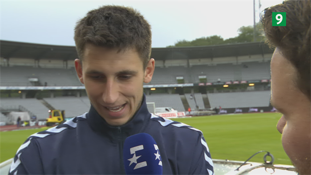 Grabara om banner fra AGF-fans: De har Superligaens bedste keeper, og jeg værdsætter dem Grabara om banner fra AGF-fans: De har Superligaens bedste keeper, og jeg værdsætter dem
