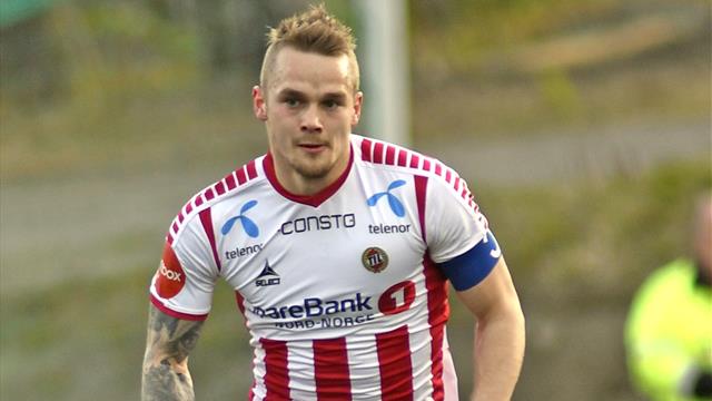 TIL-treneren om egen midtstopper: – For meg er han en landslagsspiller